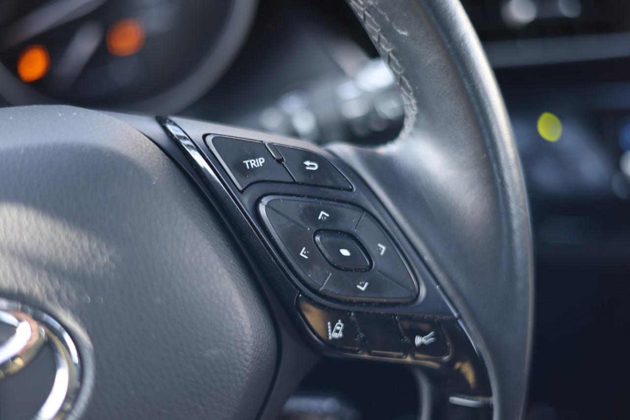 2019 Toyota C-HR LE (2) Photo