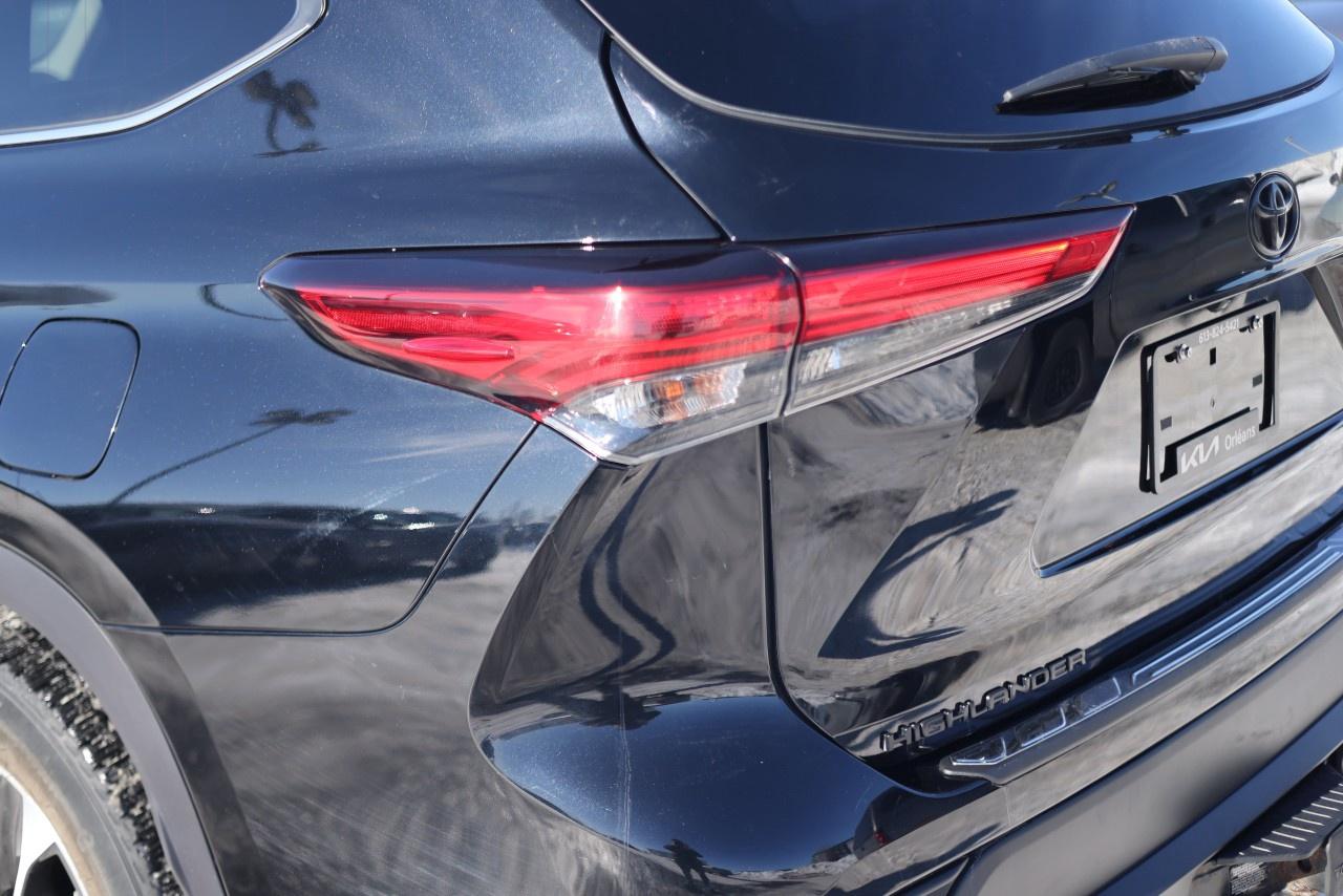 2021 Toyota Highlander XLE AWD Photo
