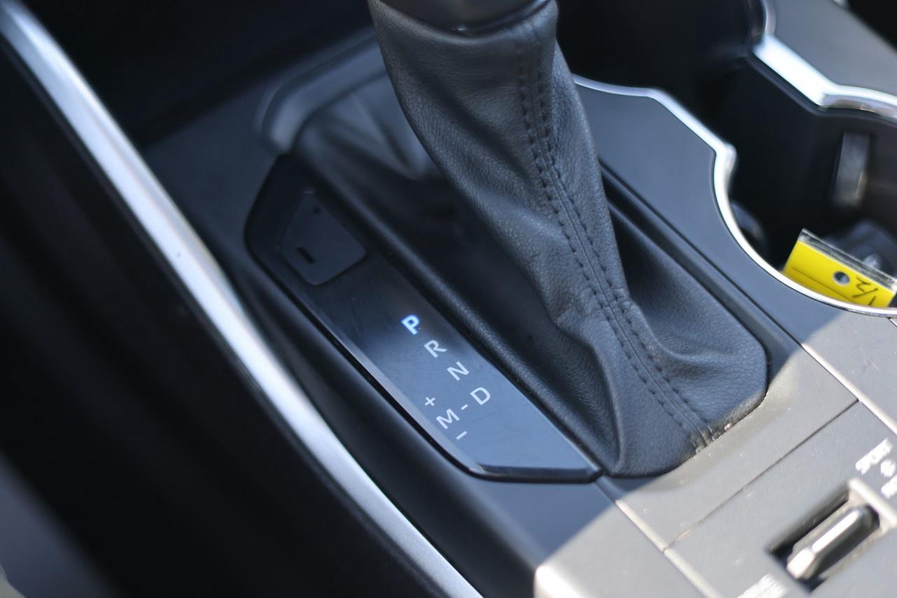 2021 Toyota Highlander XLE AWD Photo