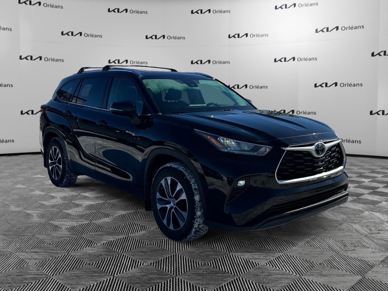 2021 Toyota Highlander XLE AWD Photo