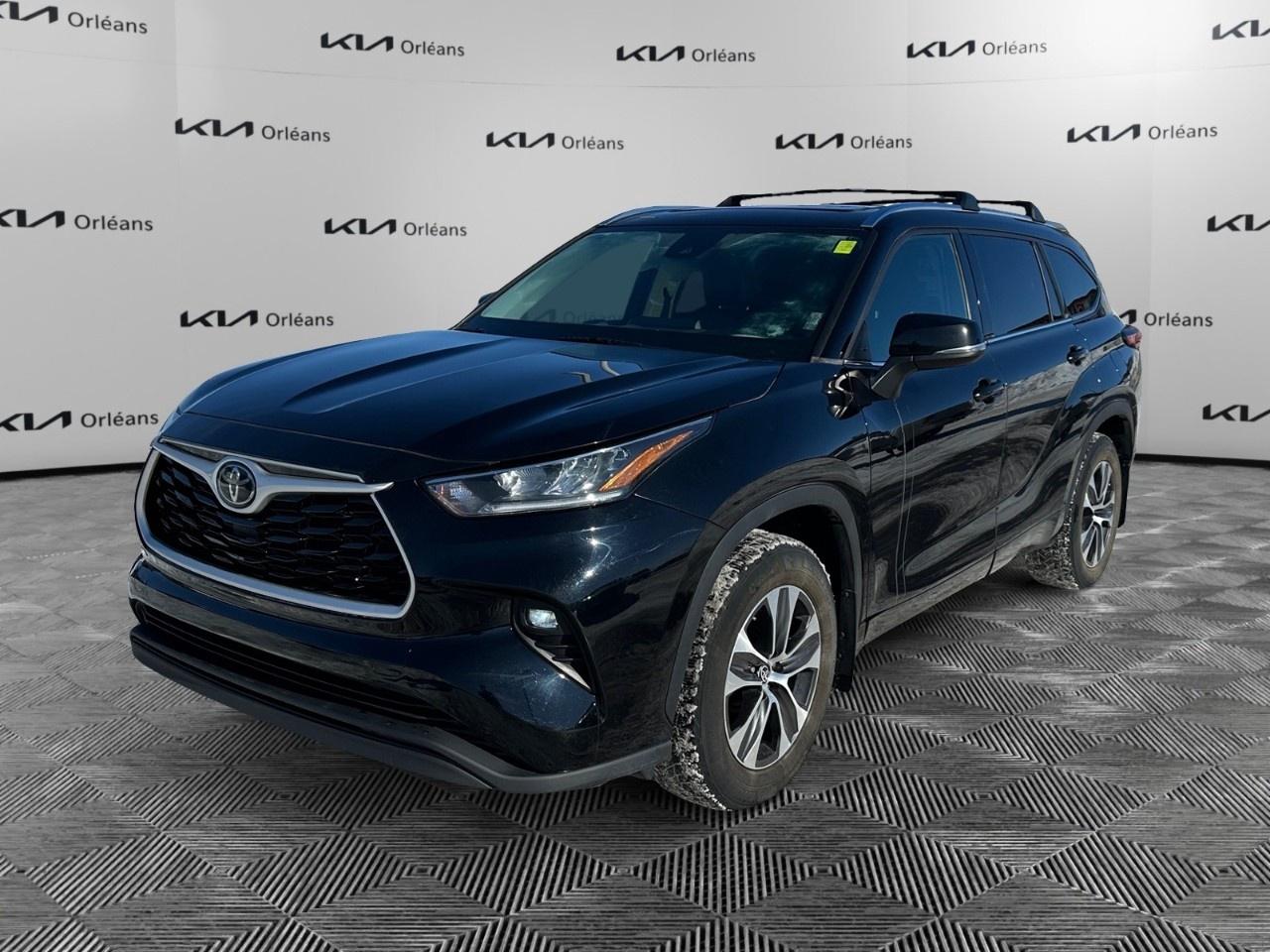 2021 Toyota Highlander XLE AWD Photo