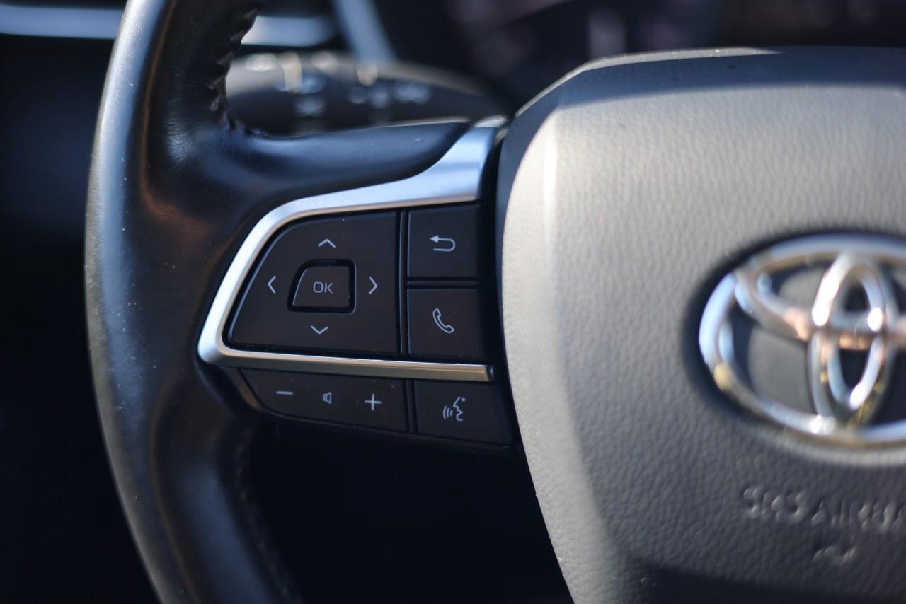2021 Toyota Highlander XLE AWD Photo
