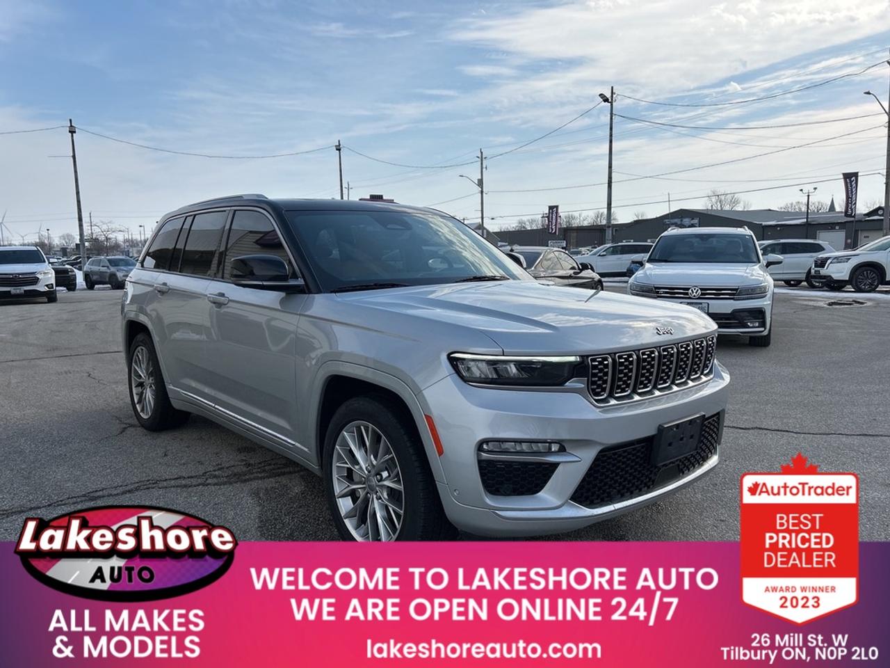 2023 Jeep Grand Cherokee Summit Photo4