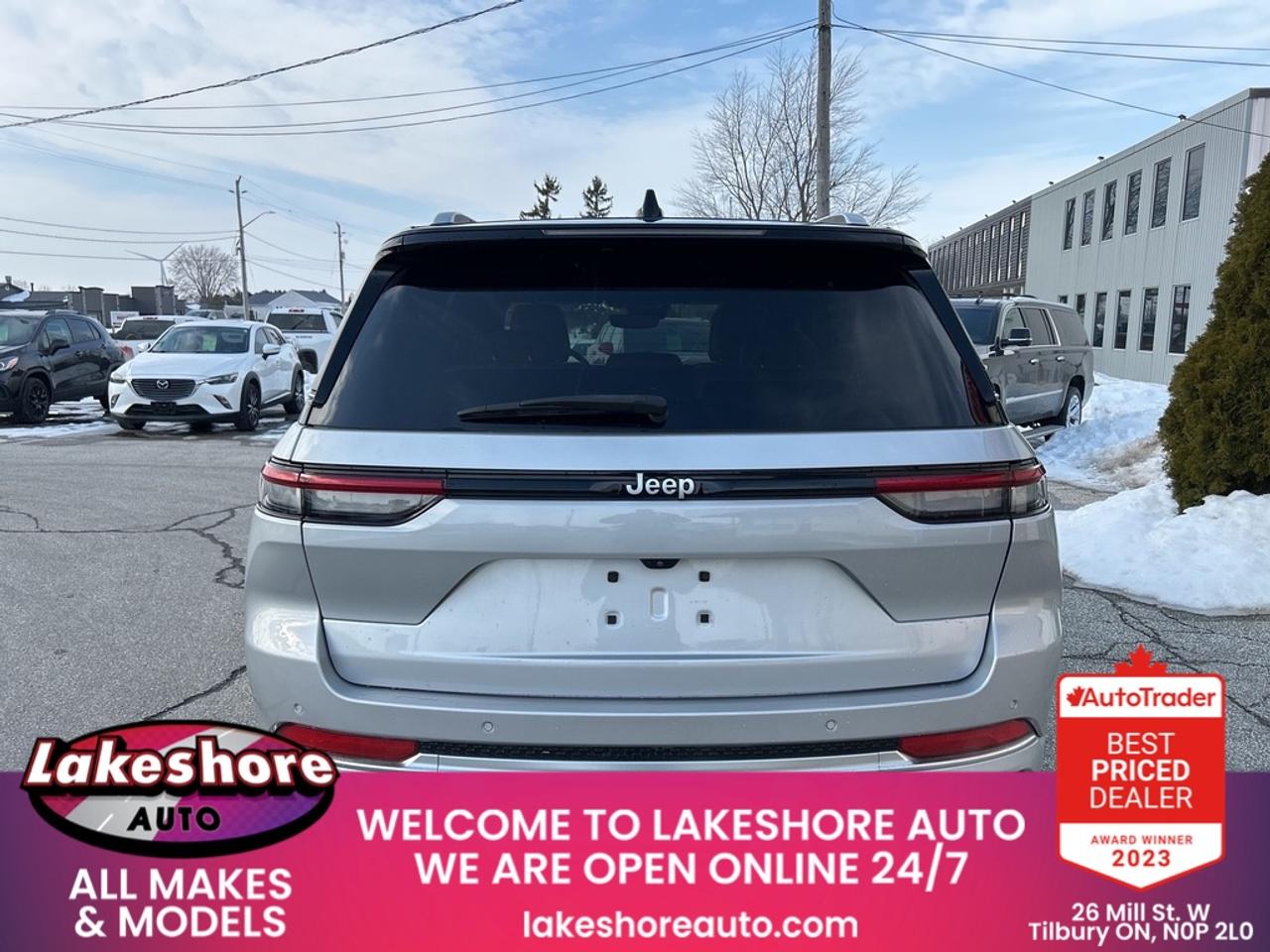 2023 Jeep Grand Cherokee Summit Photo