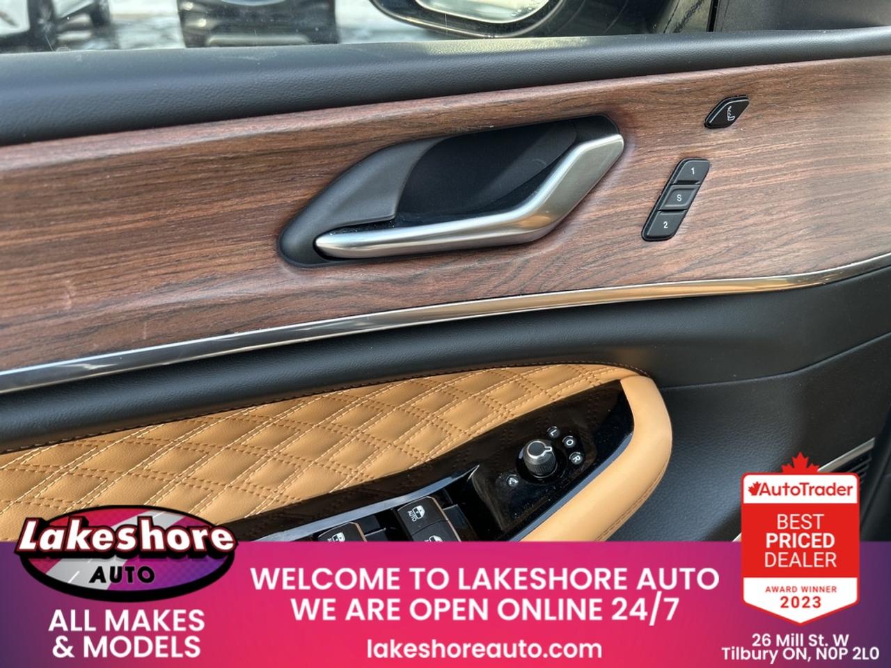 2023 Jeep Grand Cherokee Summit Photo