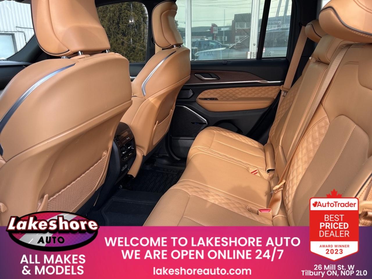 2023 Jeep Grand Cherokee Summit Photo