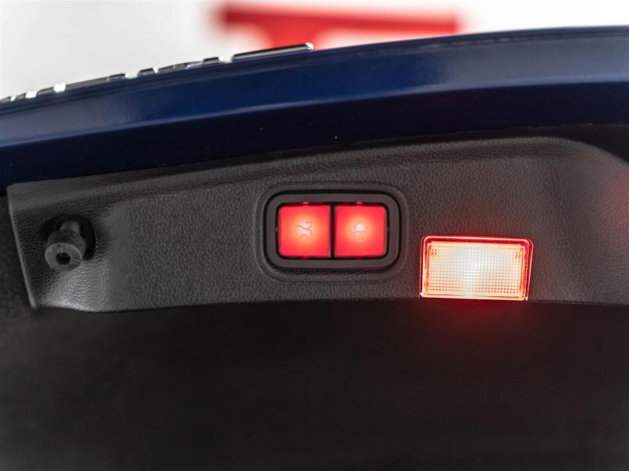 2017 Mercedes-Benz C63 AMG AMG C 63 S|COUPE|AMG BUCKET SEATS|HEADS-UP|BURMESTER|ACCIDENT FREE Photo