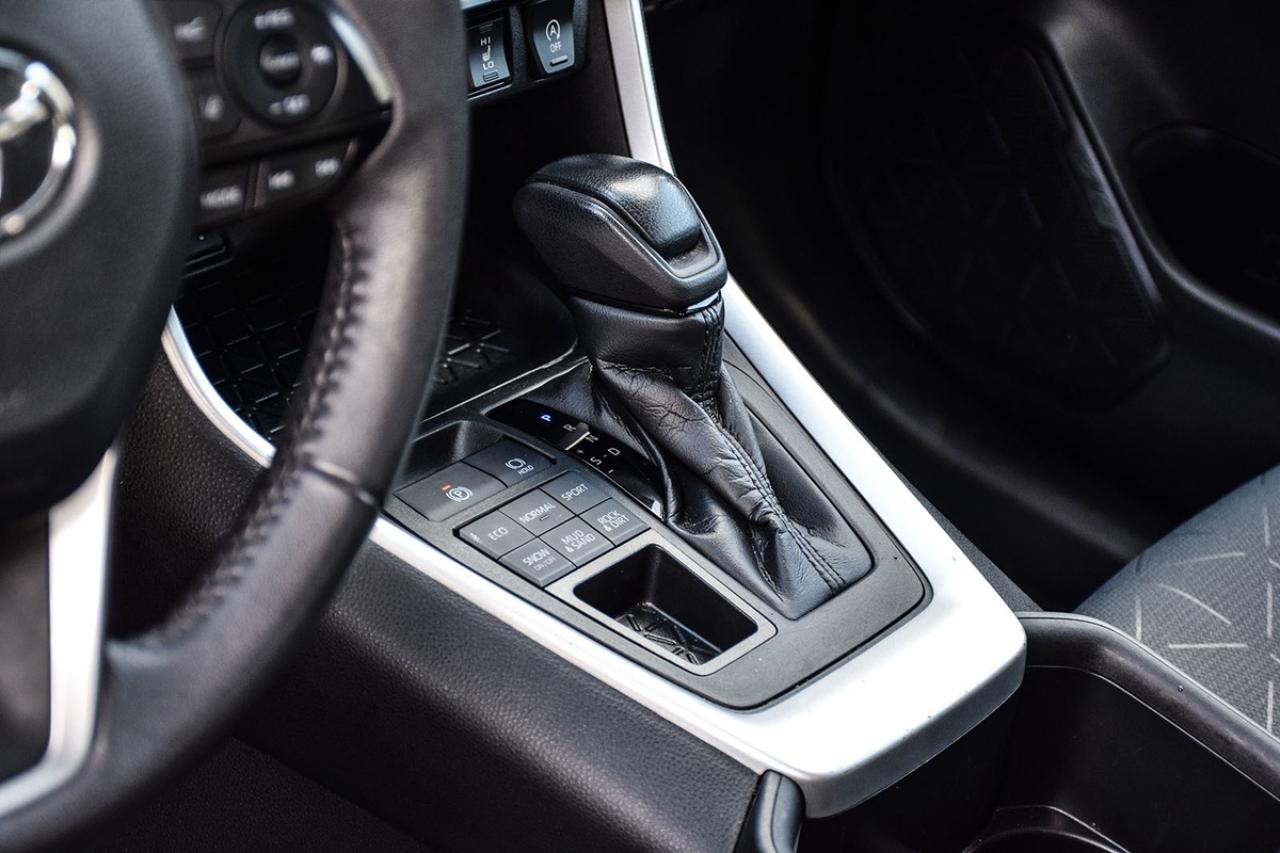 2022 Toyota RAV4 XLE AWD No Accident Sunroof Carplay BSM Photo