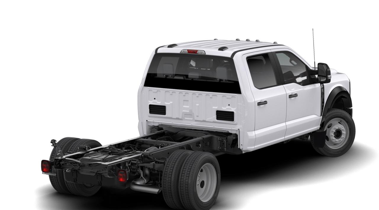 2026 Ford F-550 Super Duty DRW Photo2