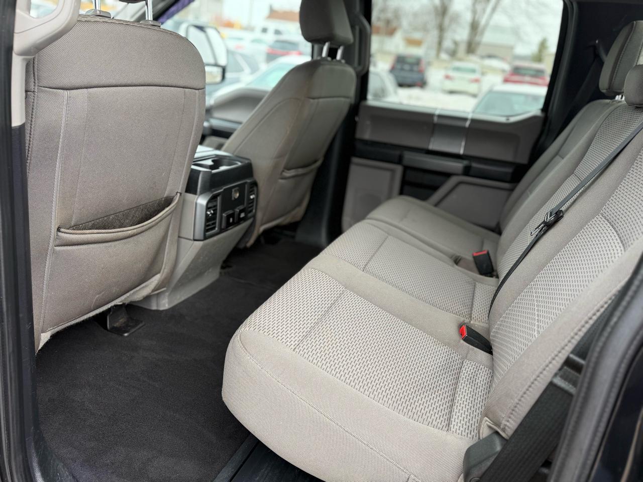 2021 Ford SUPER DUTY F-250 SRW XLT Photo