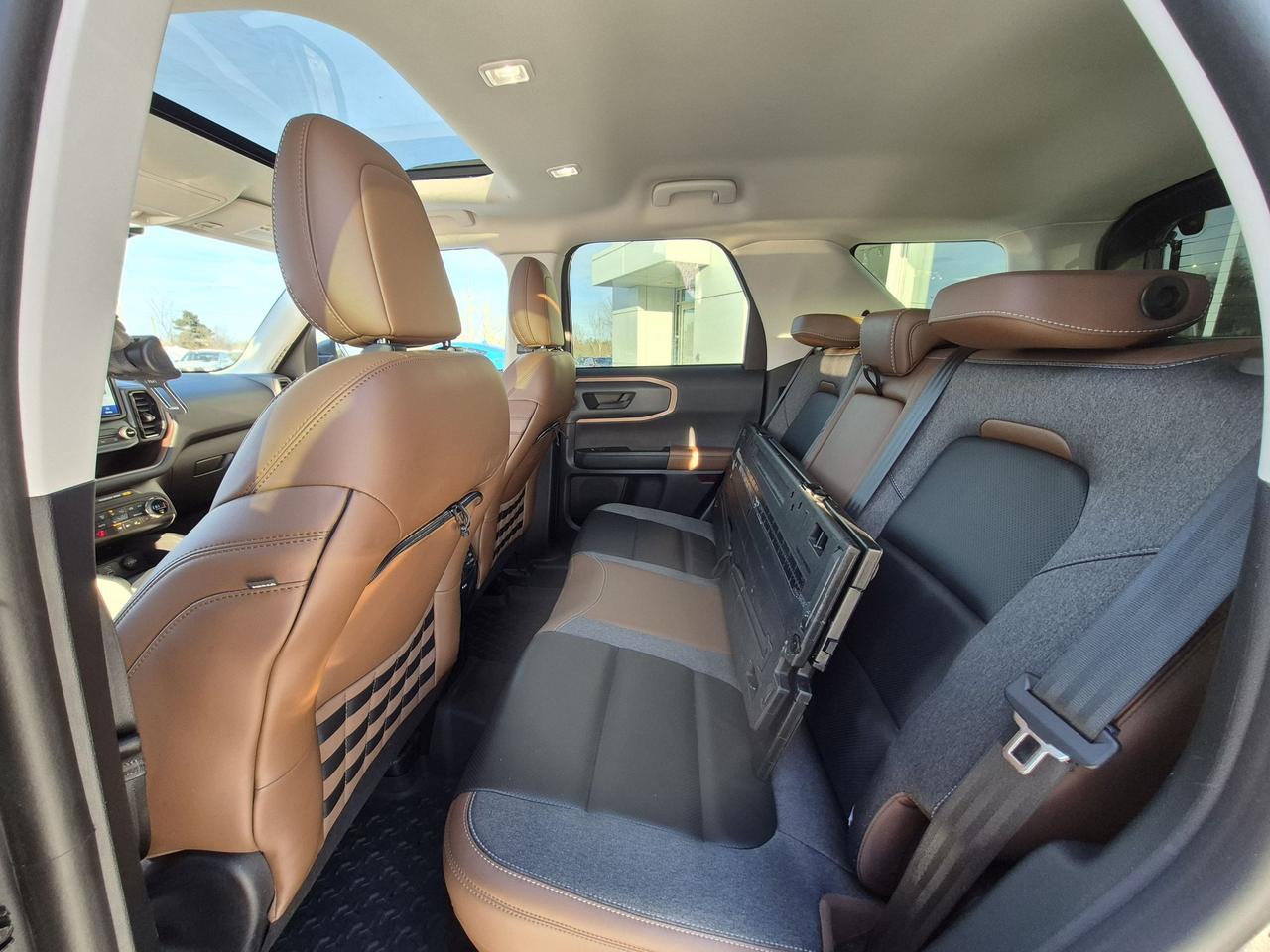 2021 Ford Bronco Sport OUTERBANKS, MOONROOF, TRAILER HITCH, COPILOT! Photo