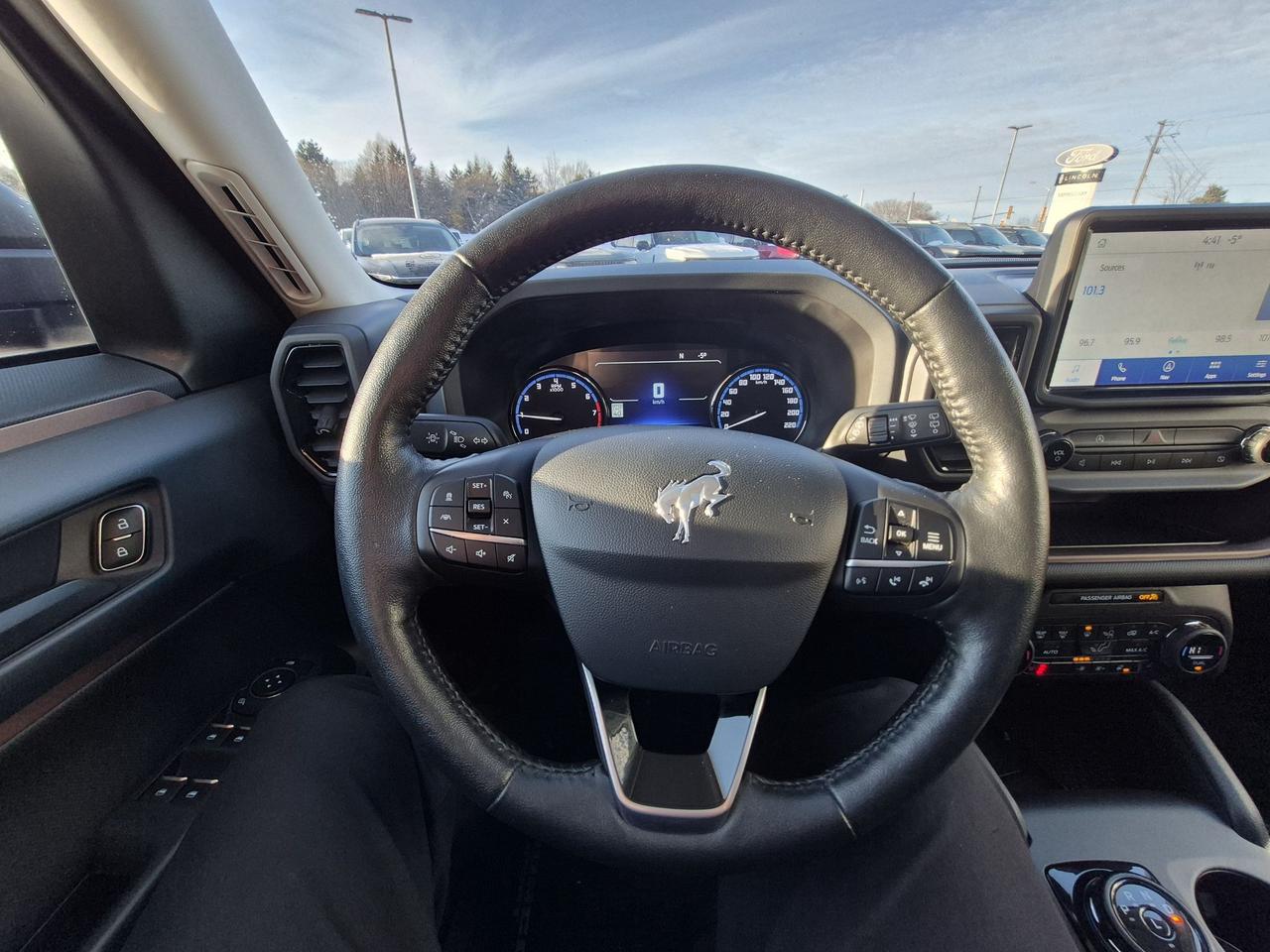 2021 Ford Bronco Sport OUTERBANKS, MOONROOF, TRAILER HITCH, COPILOT! Photo