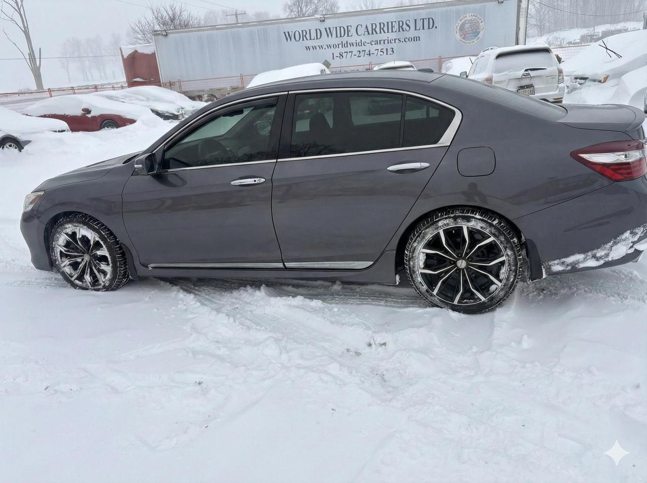 2017 Honda Accord Touring Photo3