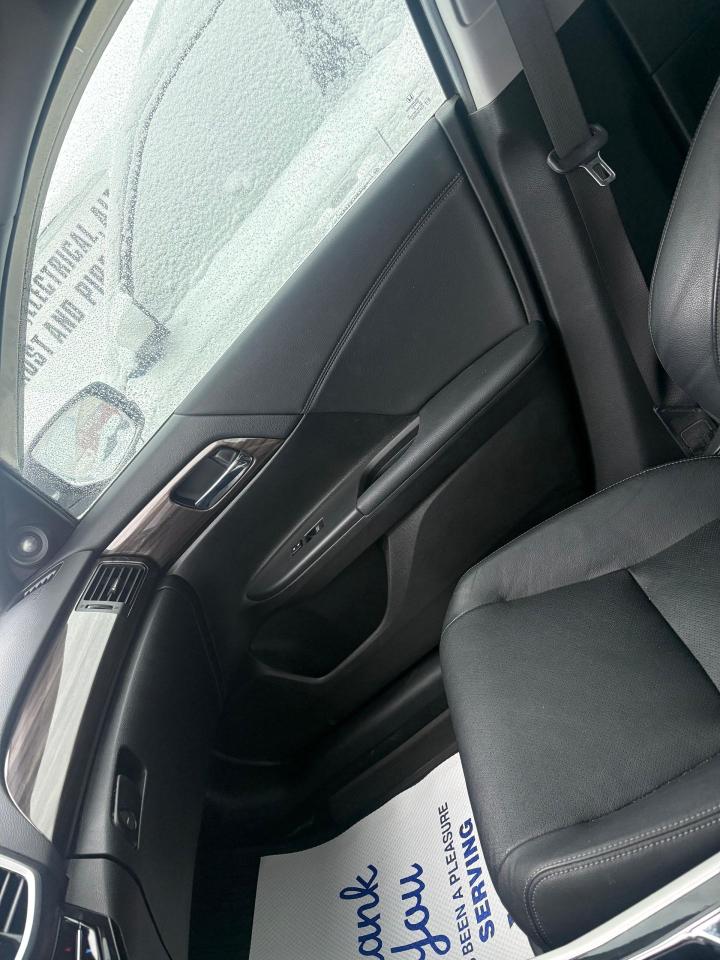 2017 Honda Accord Touring Photo