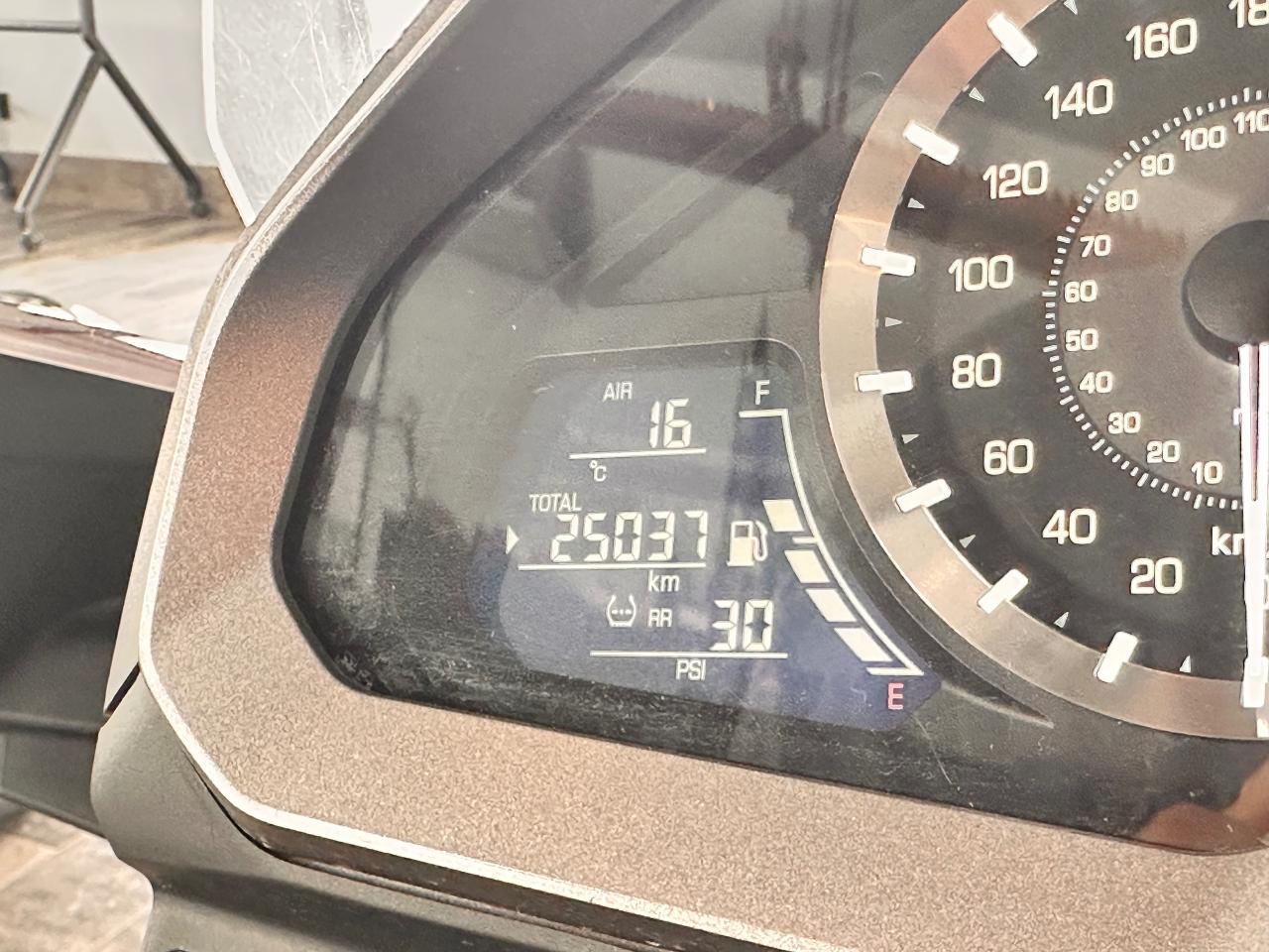 2023 Honda GL1800 FULLY FINANCEABLE, LOW KM'S, ONE OWNER! Photo