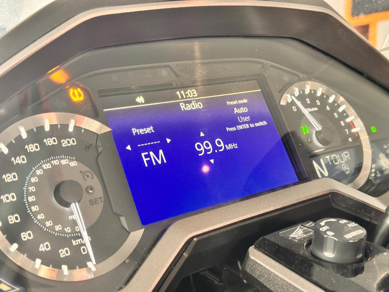 2023 Honda GL1800 FULLY FINANCEABLE, LOW KM'S, ONE OWNER! Photo