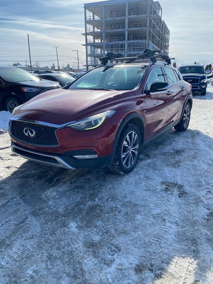 2017 Infiniti QX30  - Photo #1