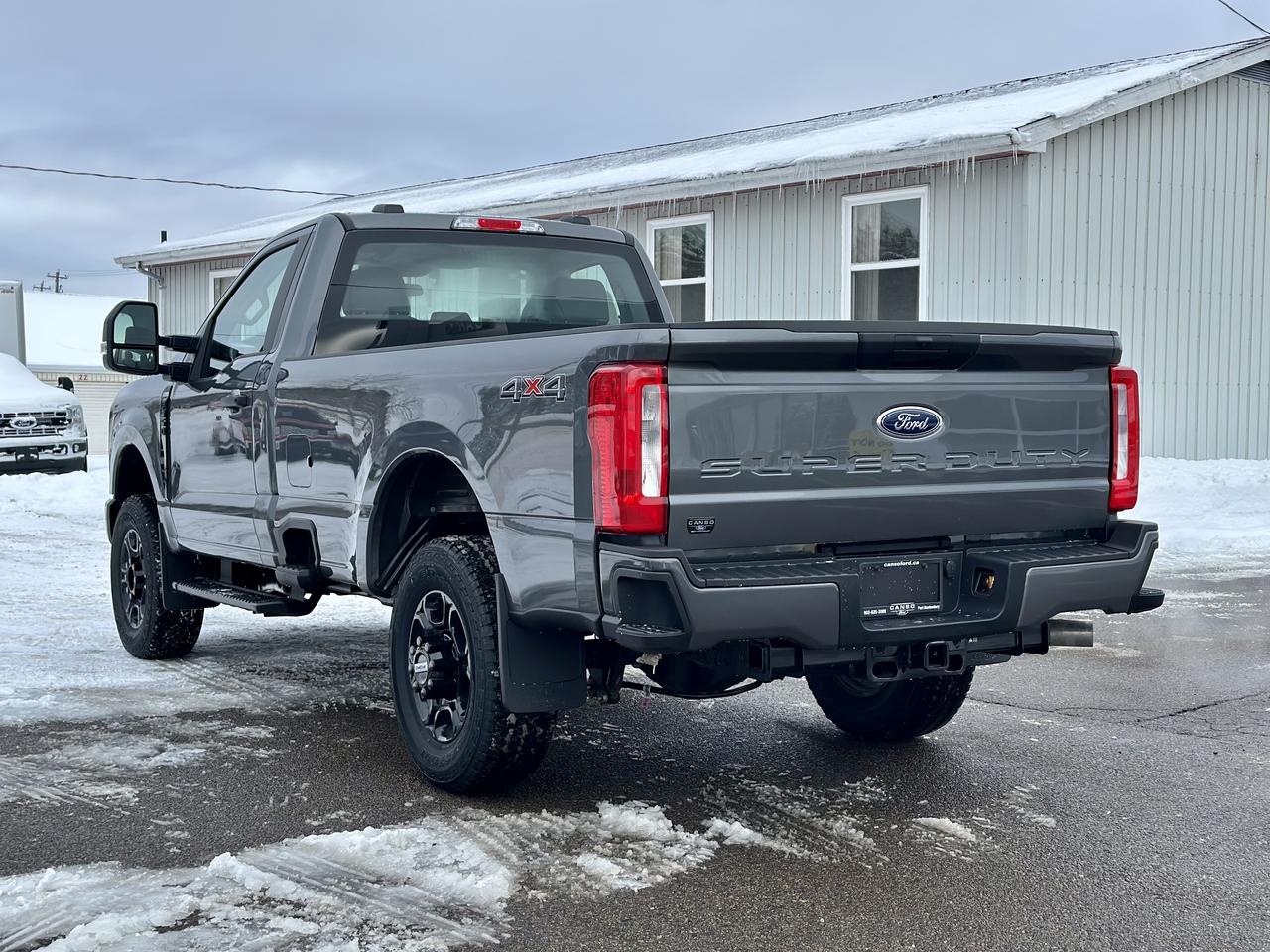 2026 Ford F-350 Super Duty SRW XL 4WD REG CAB 8' BOX Photo4