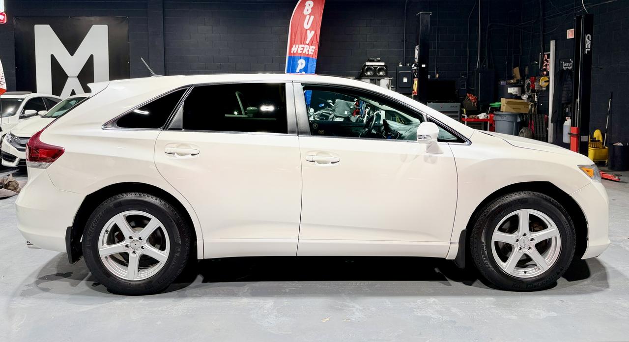 2014 Toyota Venza 4DR WGN V6 AWD Photo3