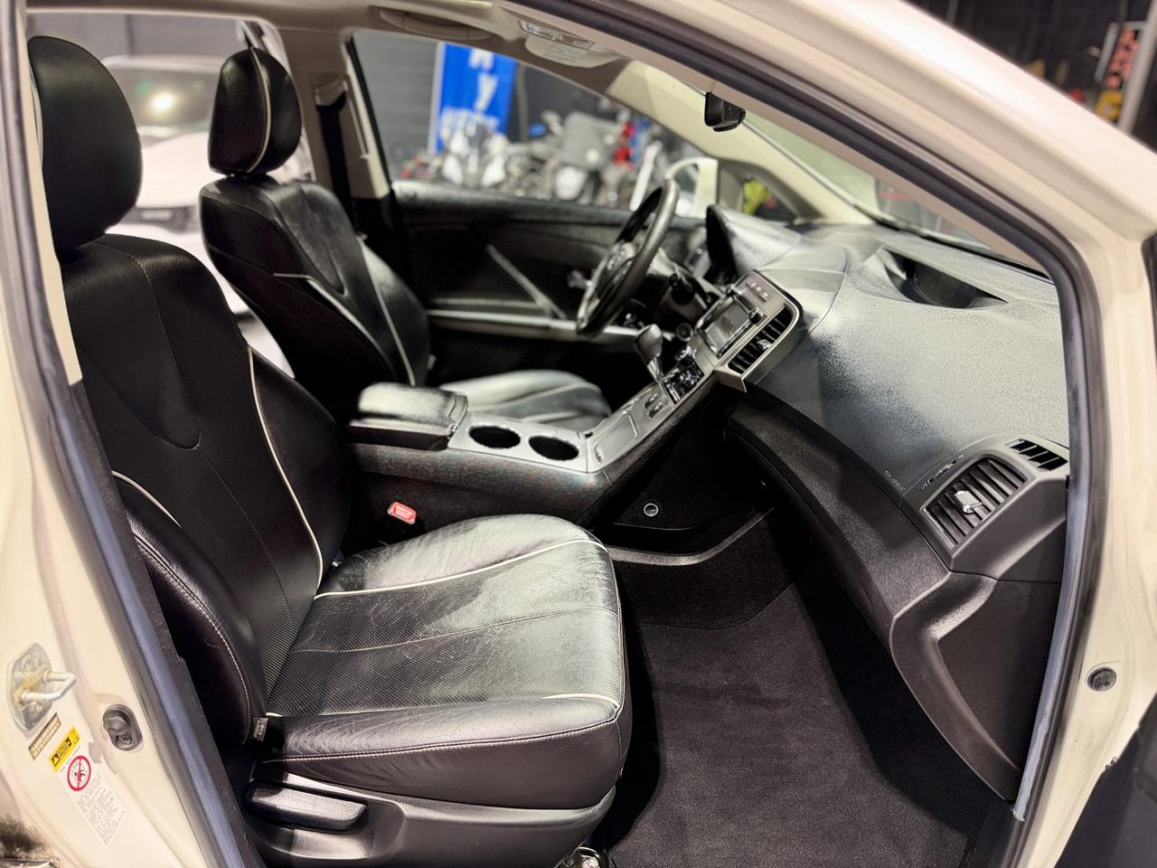 2014 Toyota Venza 4DR WGN V6 AWD Photo