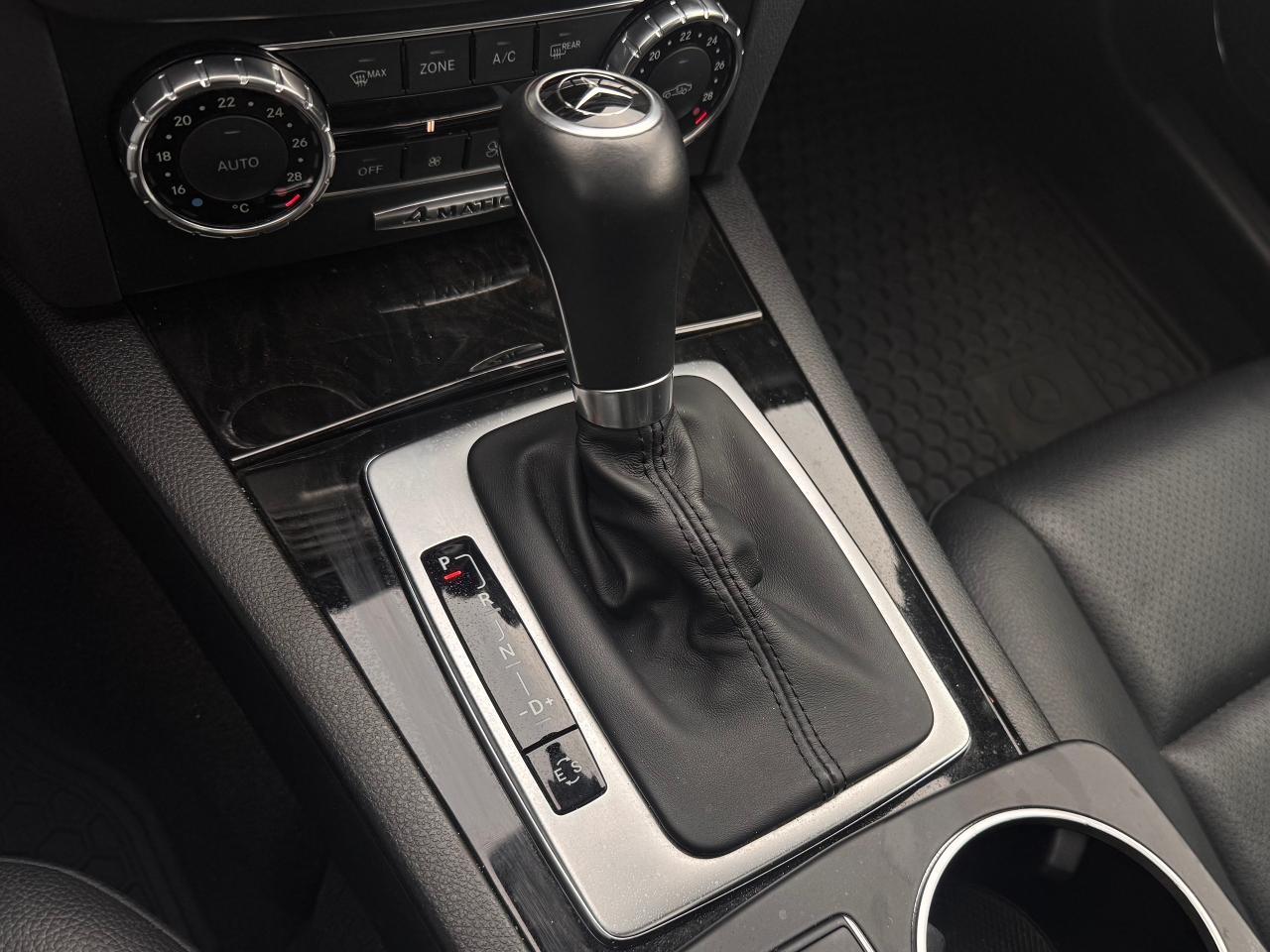 2012 Mercedes-Benz C-Class FINANCING AVAILABLE Photo11