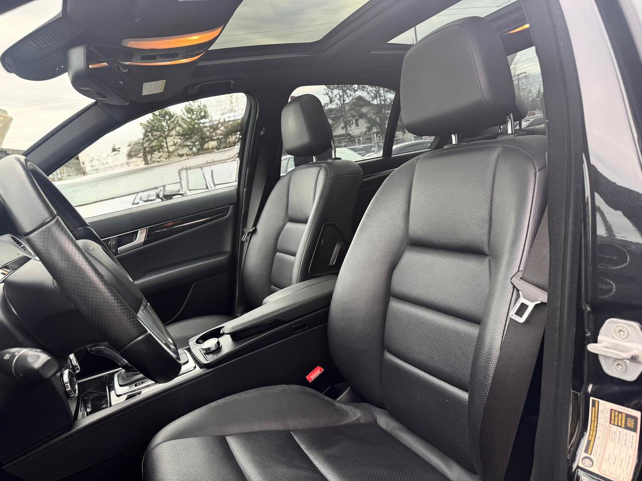 2012 Mercedes-Benz C-Class FINANCING AVAILABLE Photo9