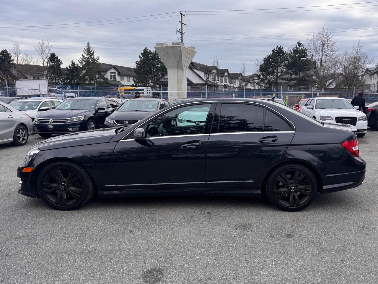 2012 Mercedes-Benz C-Class FINANCING AVAILABLE Photo8