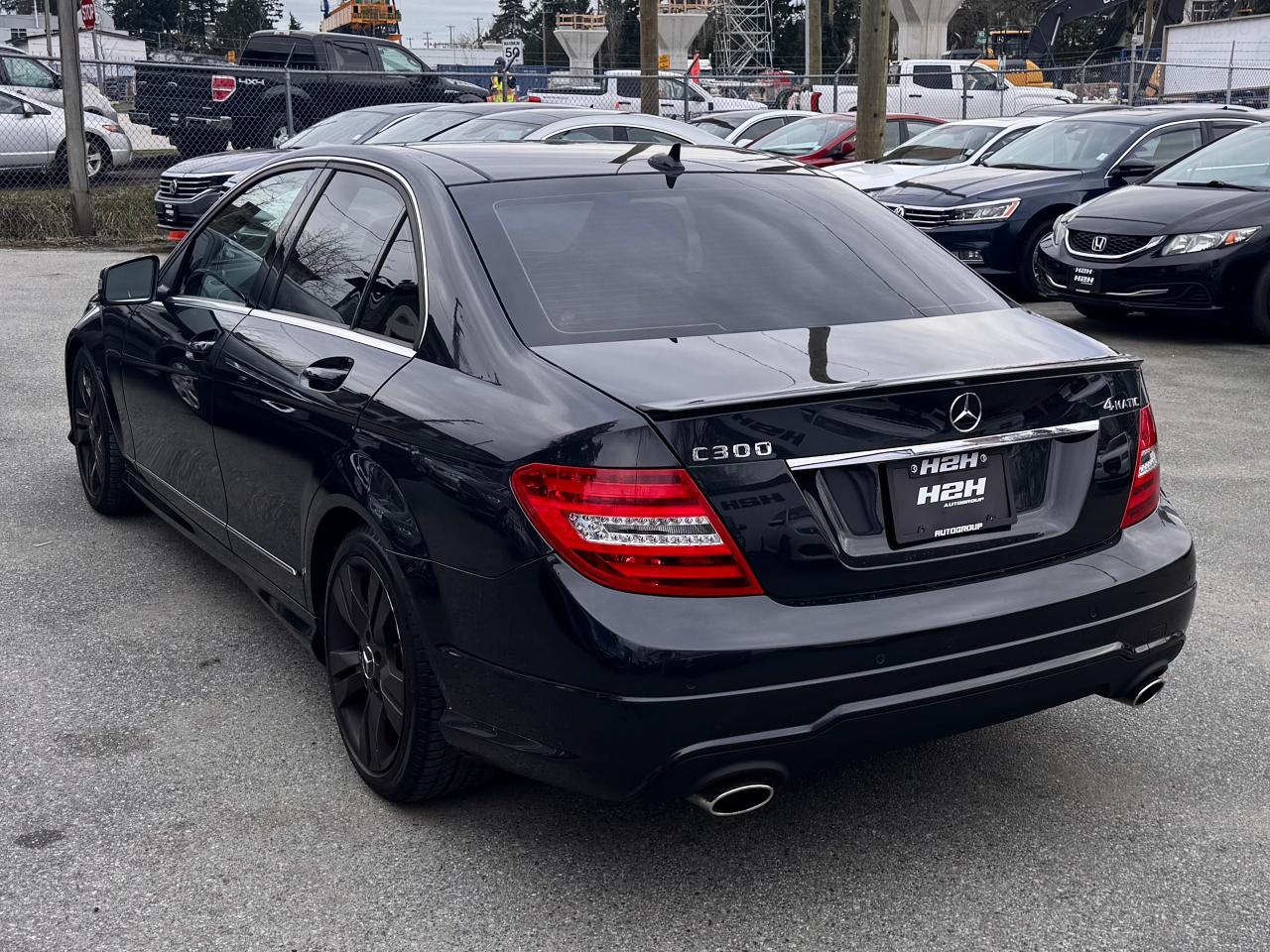 2012 Mercedes-Benz C-Class FINANCING AVAILABLE Photo4