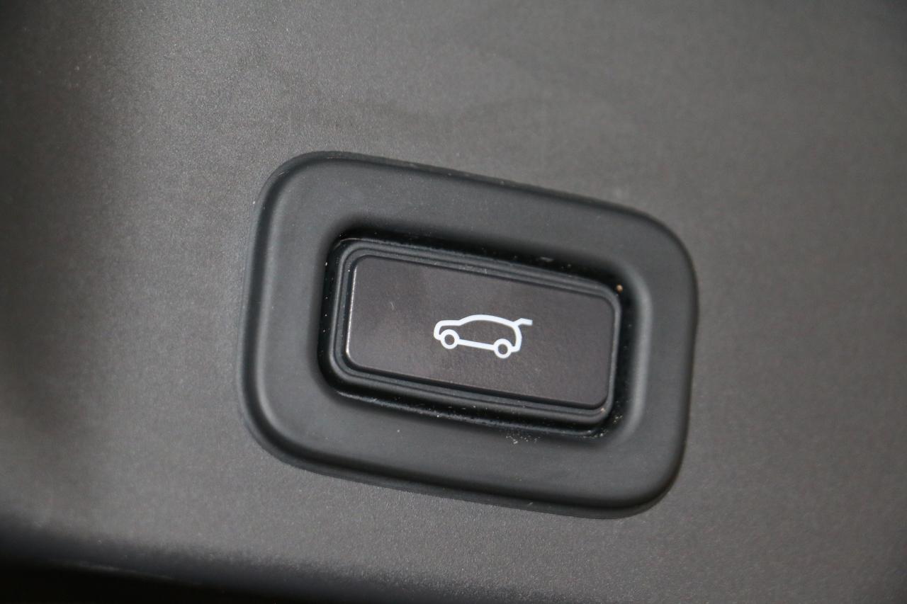 2021 Land Rover Range Rover Evoque R-Dynamic HSE - PANO|NAVI|CAMERA|BLINDSPOT Photo