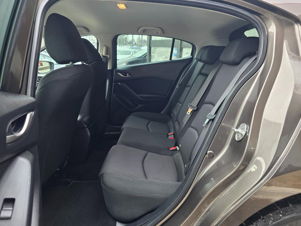 2016 Mazda MAZDA3 GS **SALE PENDING** Photo