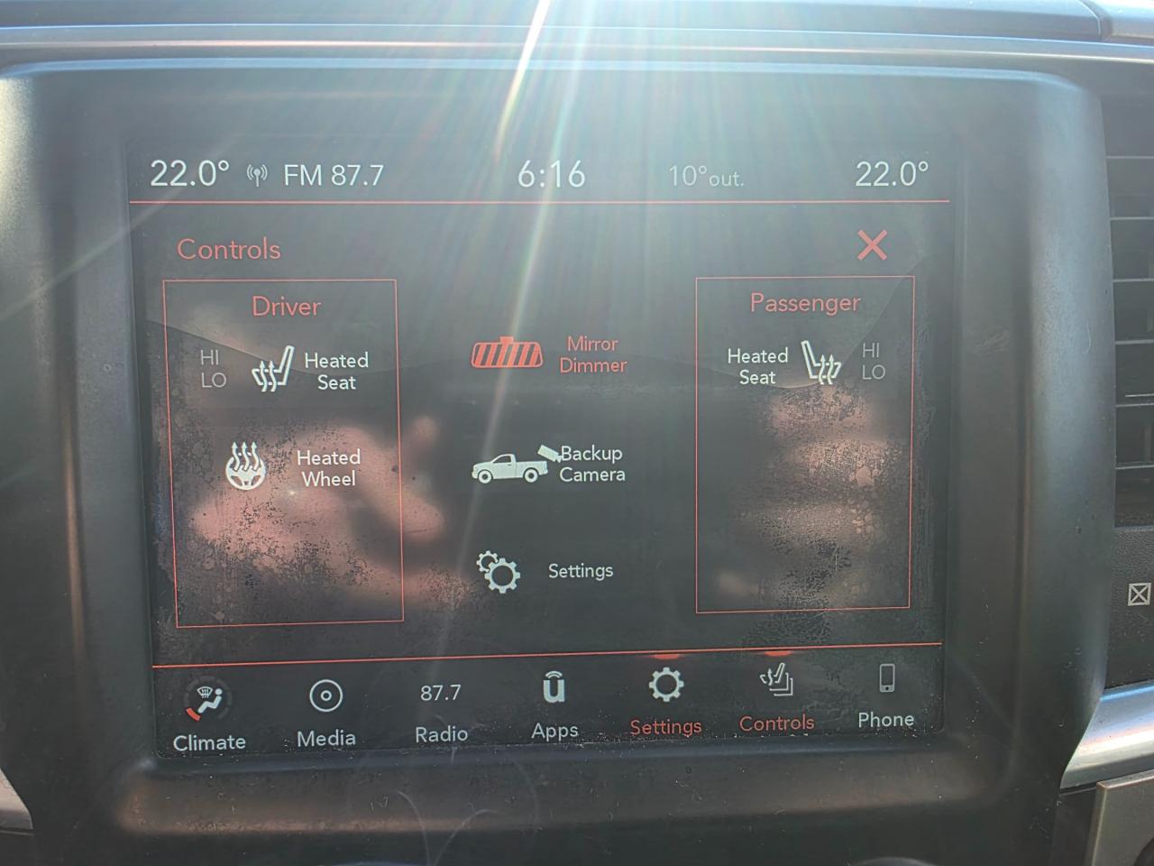 2018 RAM 1500 SLT DIESEL | Back up Camera | Heated Seats | Heated Steering Photo