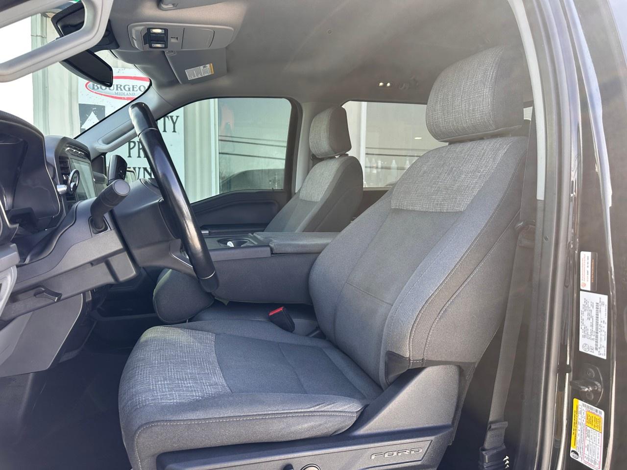 2022 Ford F-150 XLT 4WD SuperCrew 5.5' Box Photo