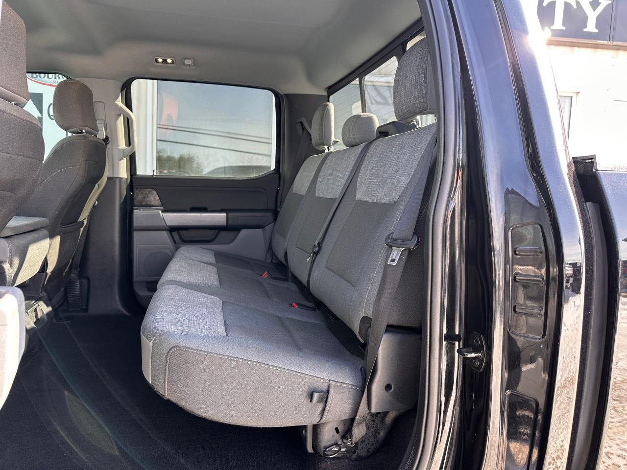 2022 Ford F-150 XLT 4WD SuperCrew 5.5' Box Photo