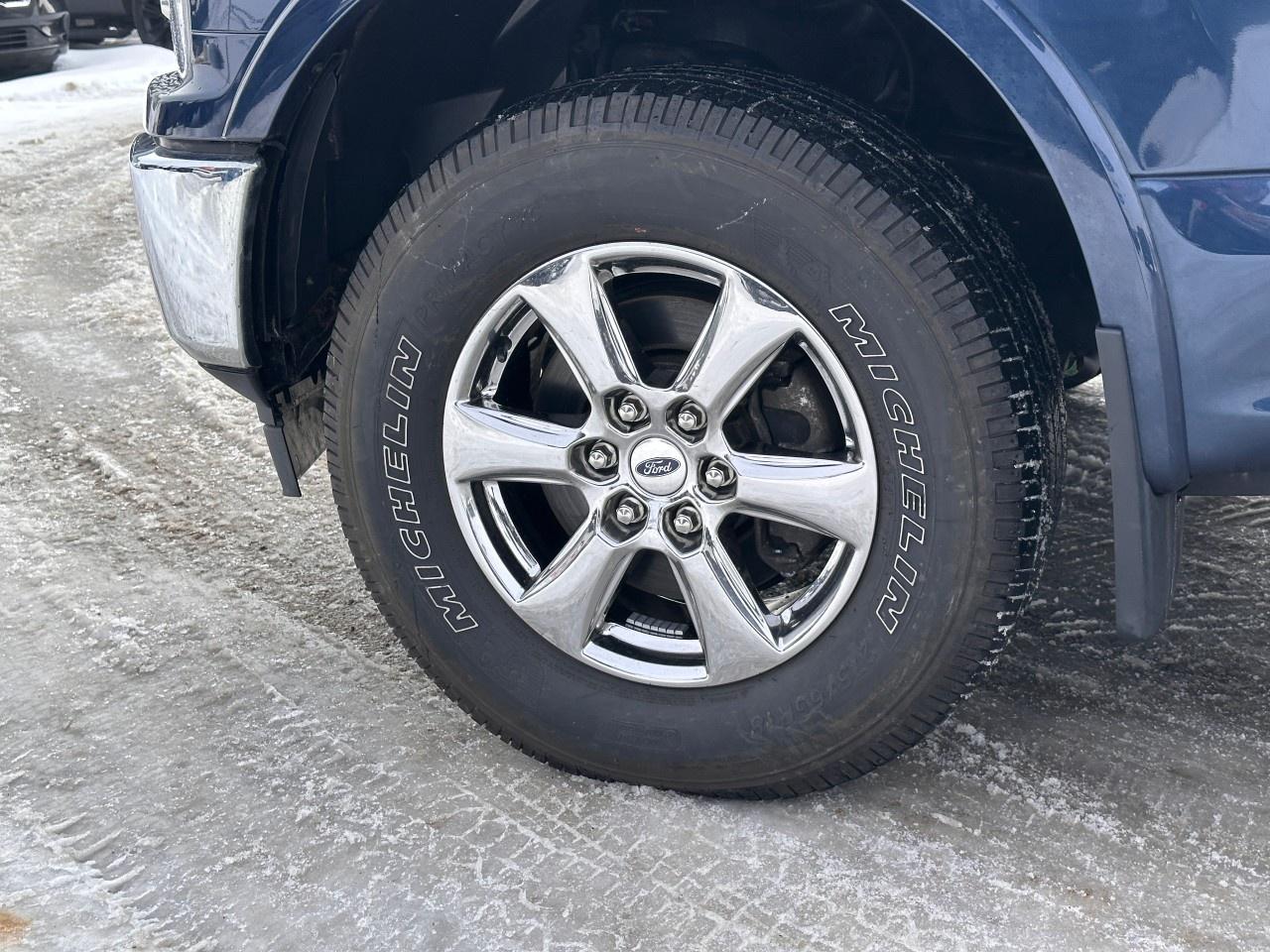 2020 Ford F-150 Lariat 4WD SuperCrew 5.5' Box Photo