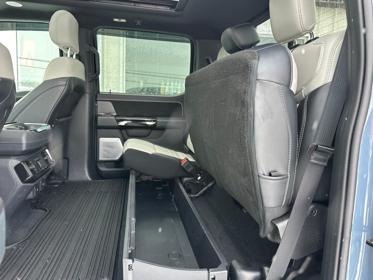 2023 Ford F-150 Lightning Platinum 4WD SuperCrew 5.5' Box Photo