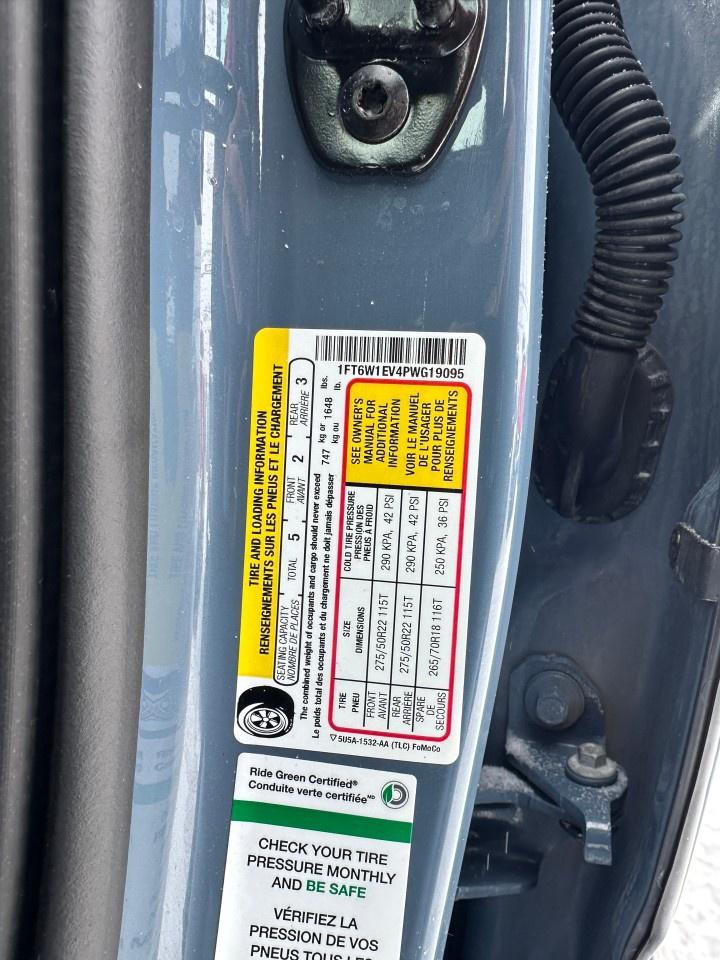 2023 Ford F-150 Lightning Platinum 4WD SuperCrew 5.5' Box Photo