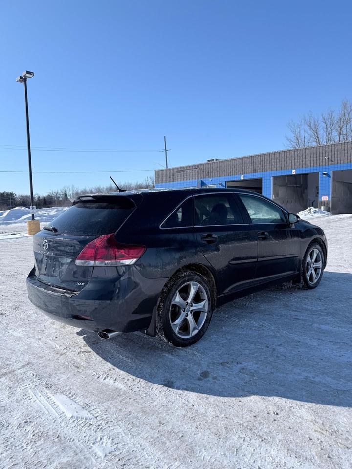 2014 Toyota Venza XLE Photo