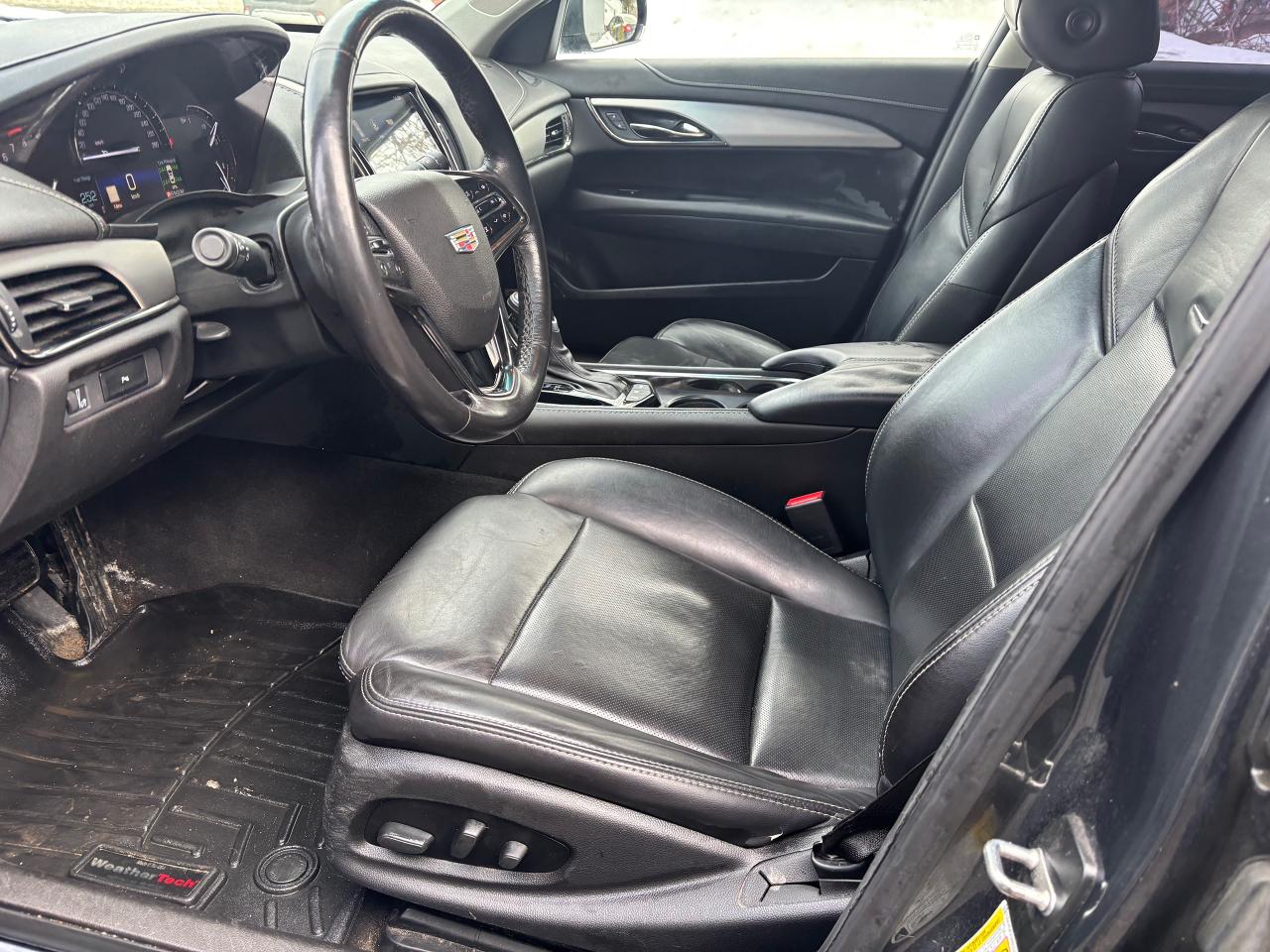 2017 Cadillac ATS Luxury AWD Photo