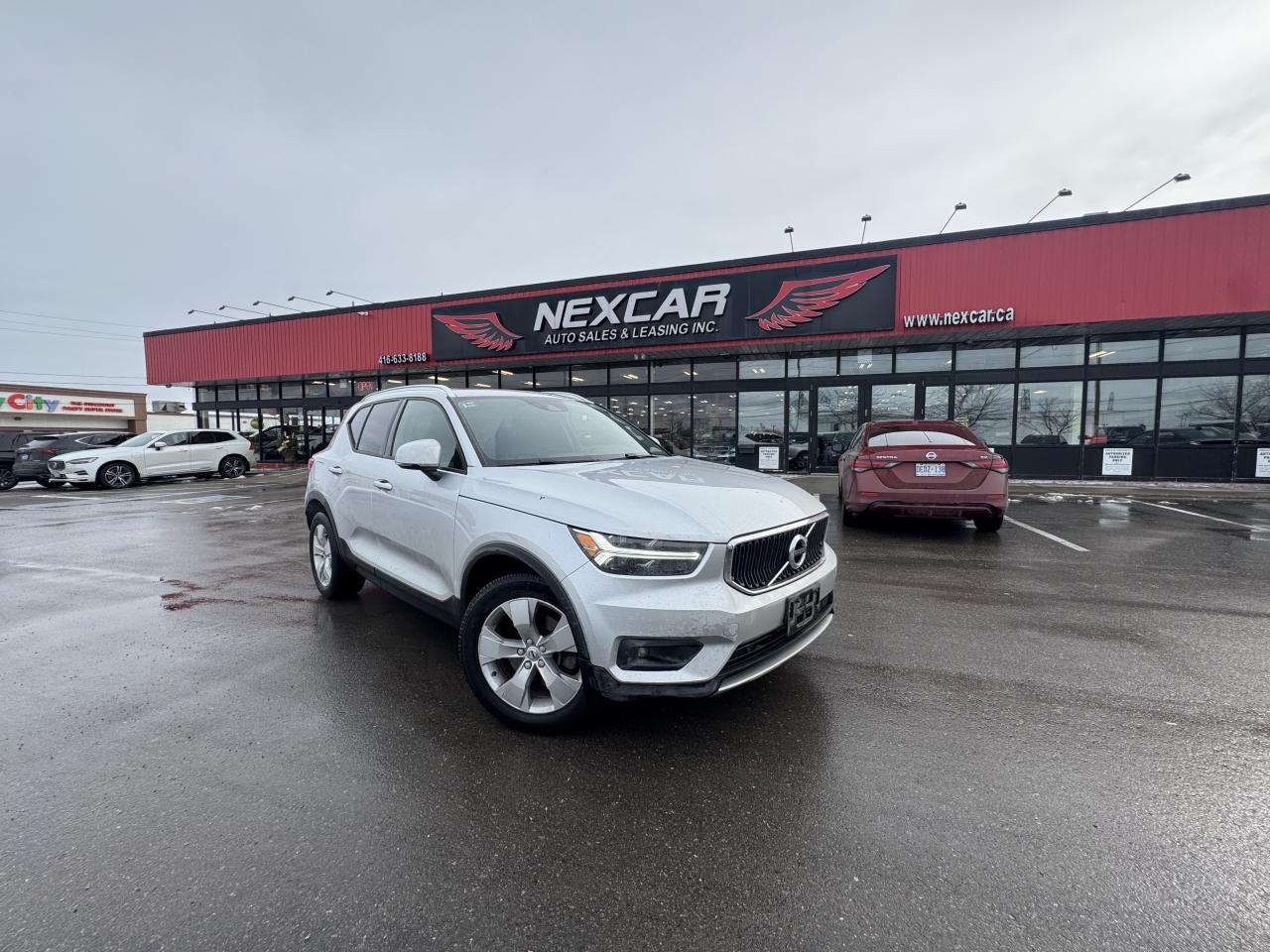 2019 Volvo XC40 MOMENTUM T5 AWD LEATHER PAN/ROOF B/SPOT CARPLAY