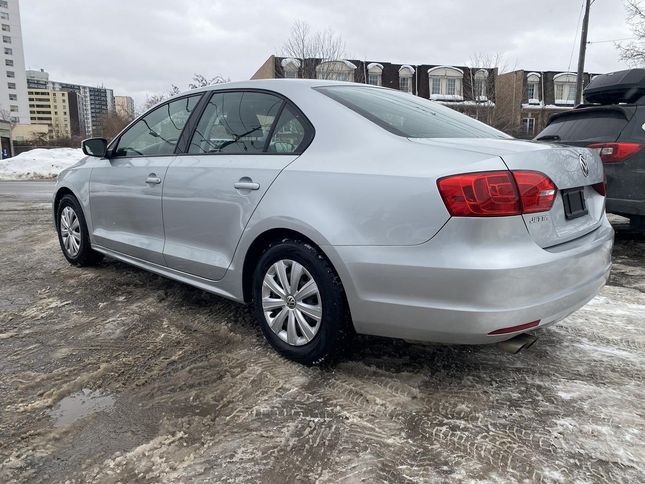 2014 Volkswagen Jetta Trendline/LOW KM/Automatic/2.0L Gas Saver Photo4