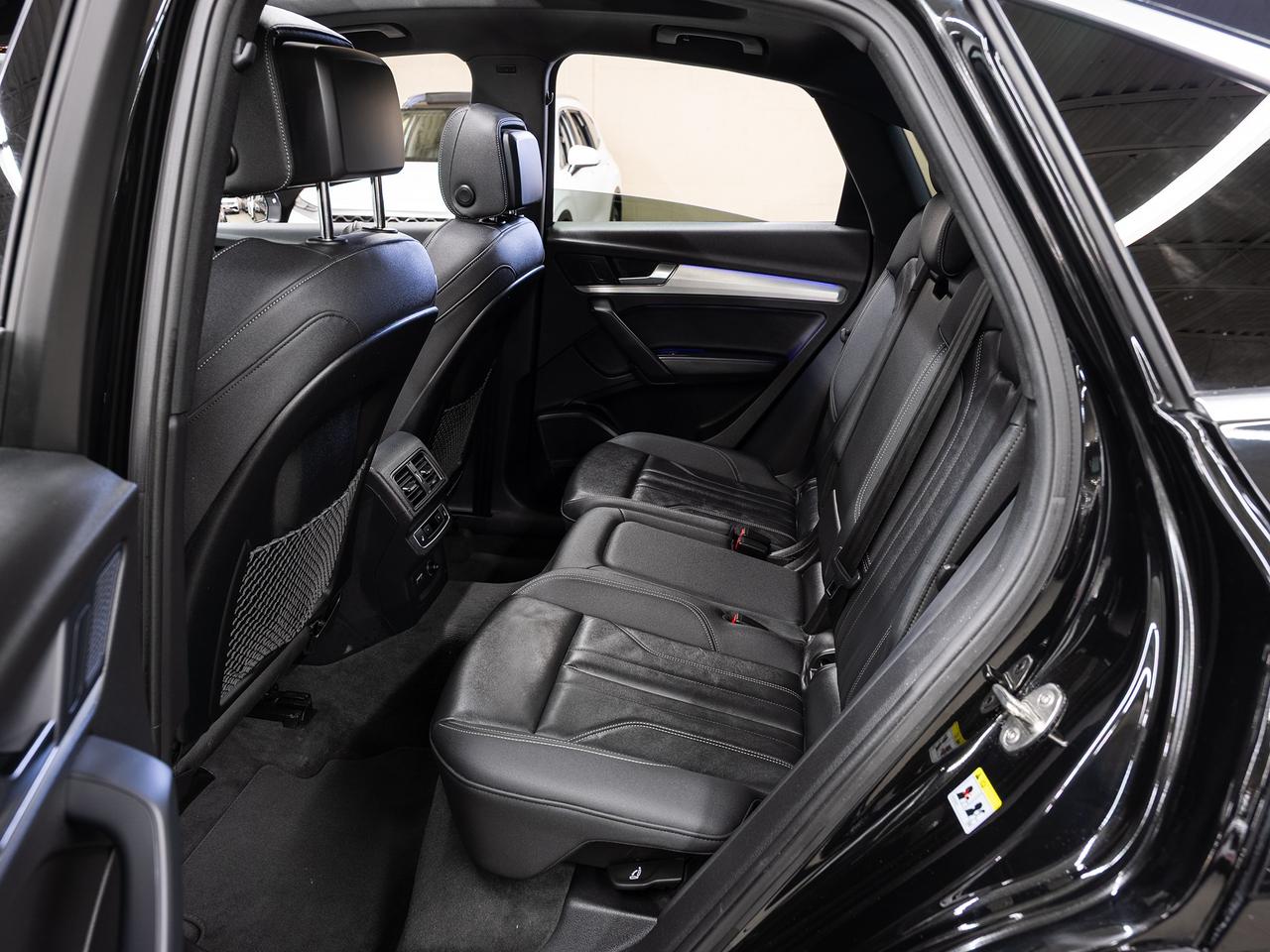 2023 Audi Q5 SPORTBACK TECHNIK S-Line | AWD | Nav | Pano roof