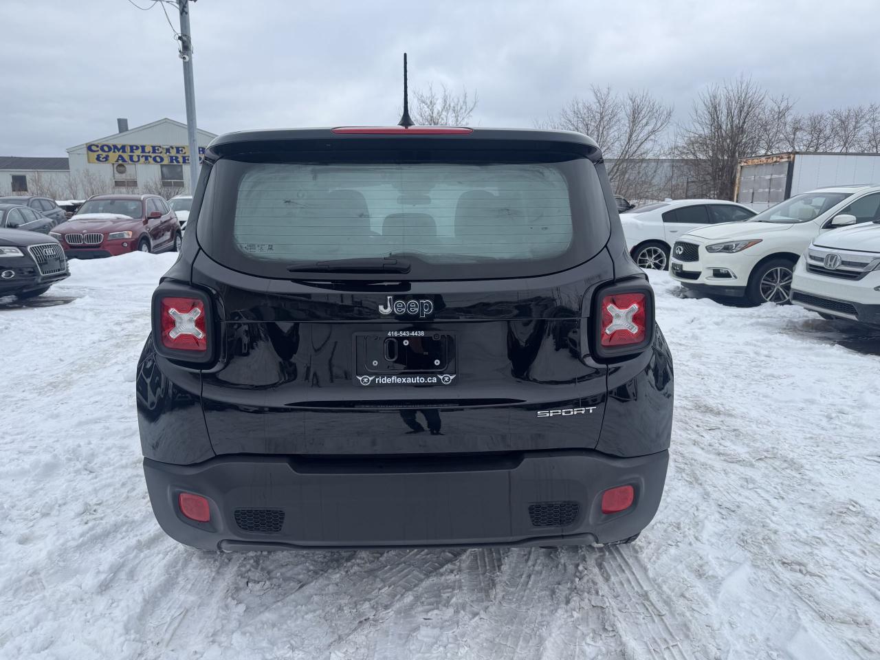 2016 Jeep Renegade Sport Photo4