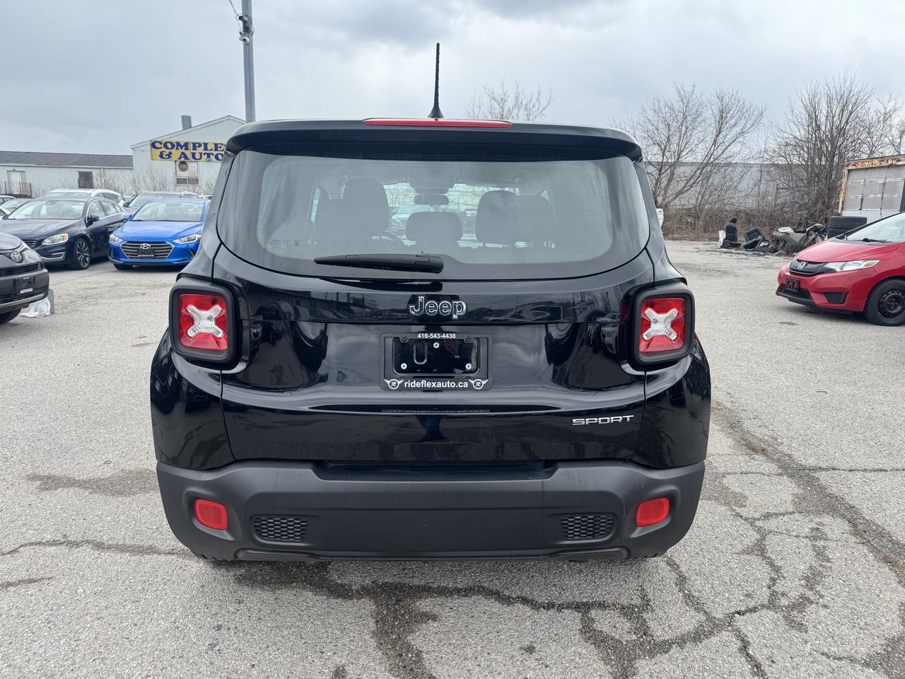 2016 Jeep Renegade Sport Photo
