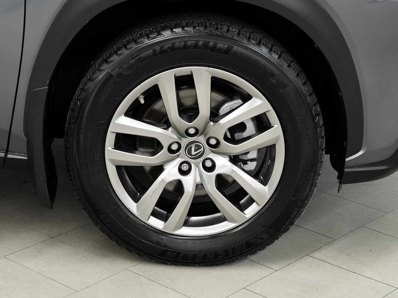 2020 Lexus NX 300 AWD | Leather | Sunroof | BSM | CarPlay Photo