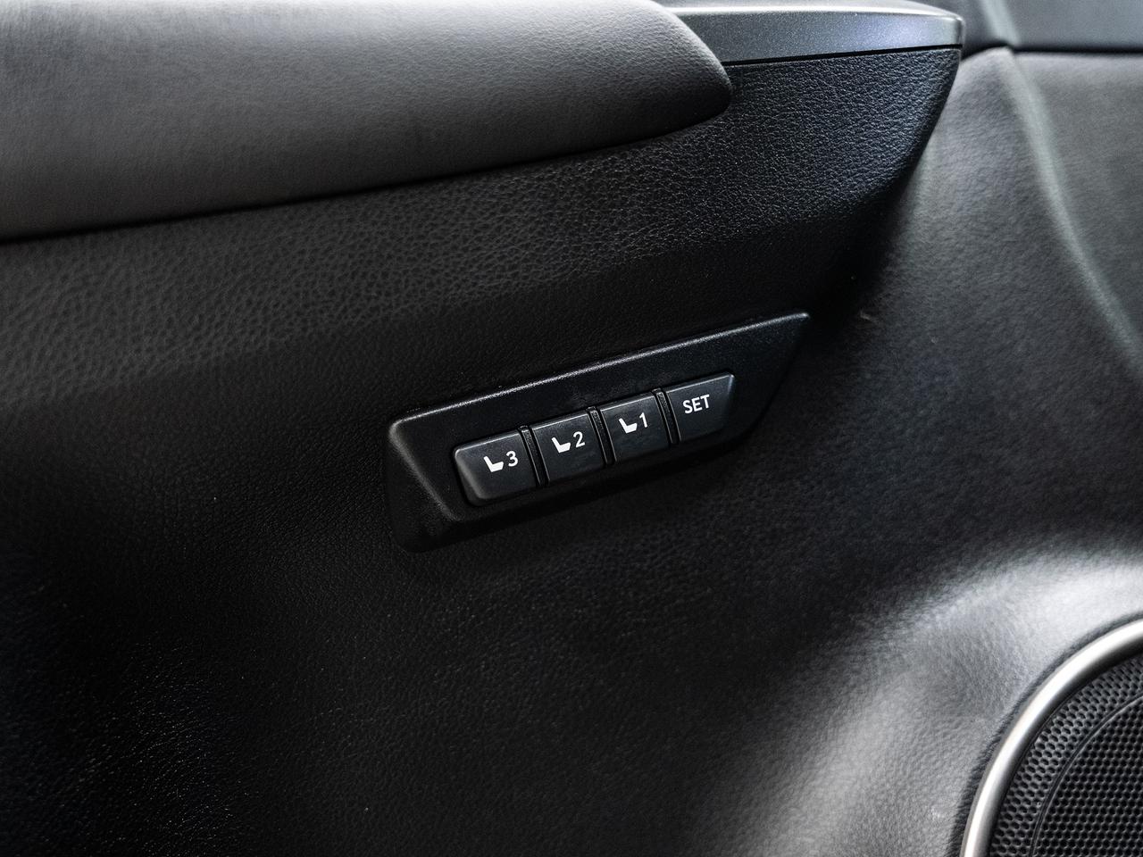 2020 Lexus NX 300 AWD | Leather | Sunroof | BSM | CarPlay