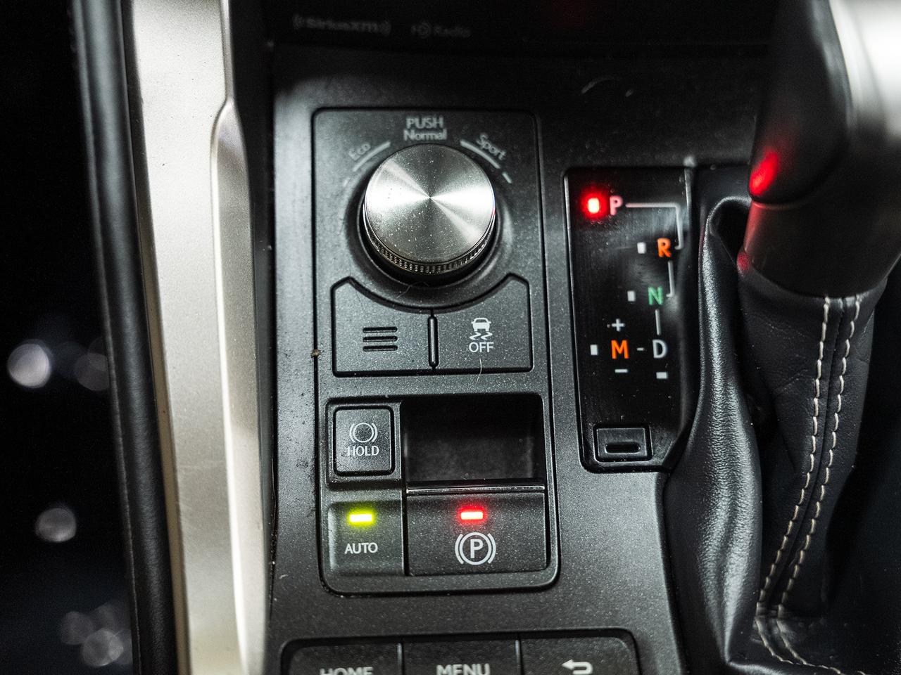 2020 Lexus NX 300 AWD | Leather | Sunroof | BSM | CarPlay Photo