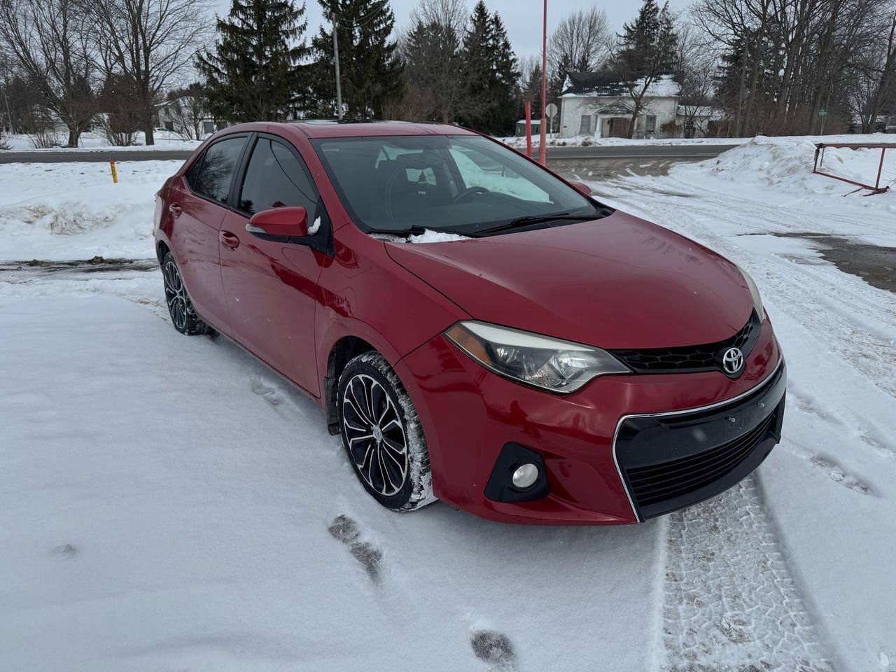 2016 Toyota Corolla S Photo5