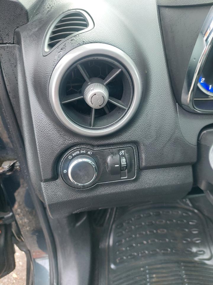 2015 Chevrolet Trax LS Photo