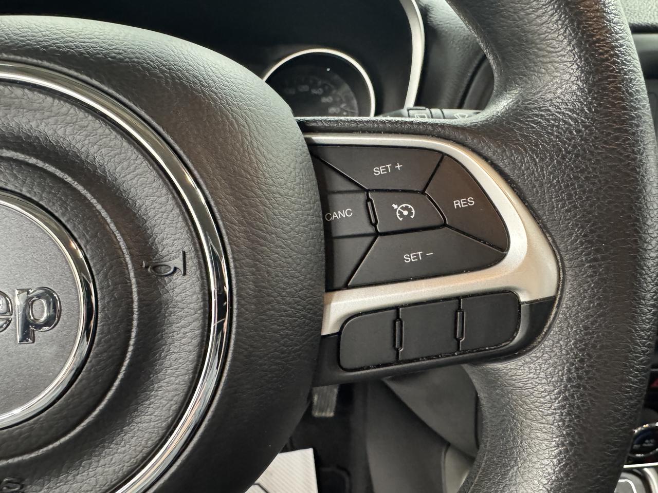 2018 Jeep Compass Sport | 4x4 | BLUETOOTH | DRIVE MODES Photo37