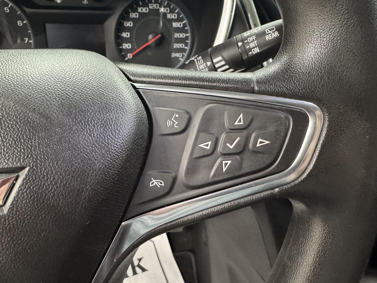 2018 Chevrolet Equinox 2LT | LOW KMS | AWD | POWER DRIVER'S SEAT Photo9